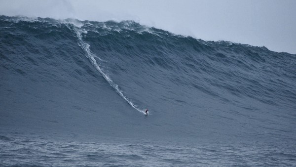 Big-Wave Surfing
